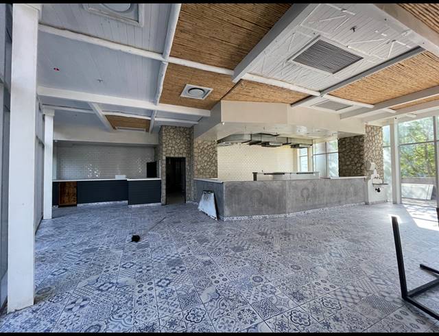 182M² OFFICE TO LET IN SANDTON CENTRAL